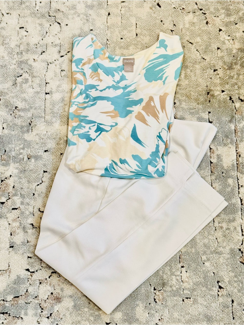 Chico’s Women’s White V-Neck Floral Print Top with Teal and Tan Accents